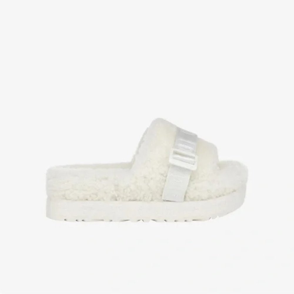 UGG Fluffita White Slides NWT Size 8 US Women's
